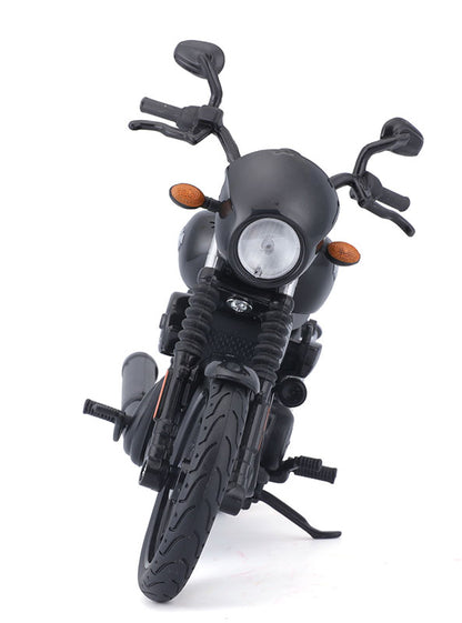 Maisto 32333 1/12 2015 Harley-Davidson Street 750 Motorcycle