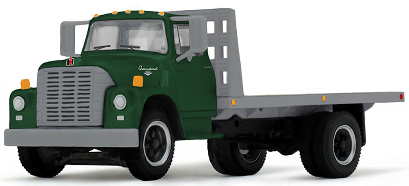 DCP 60-2039 1/64 1970 International Loadstar Flatbed Truck