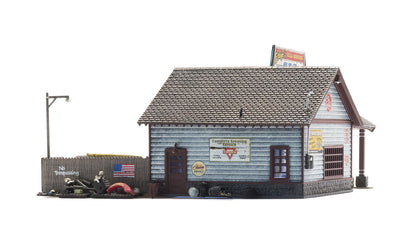 Woodland Scenics BR4935 N Scale Ethyl's Gas & Service