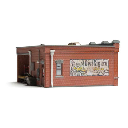 Woodland Scenics BR5069 HO Scale Smith Brothers TV & Appliance