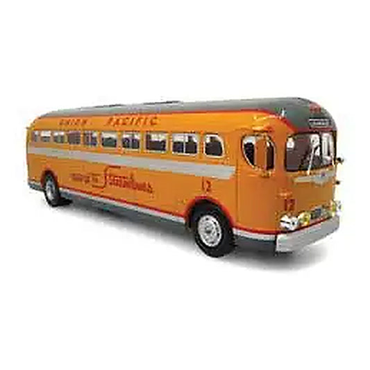 iconic replicas 430353 1 43 scale gm pd4151 silversides coach bus assembled