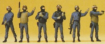 Preiser 10446 HO Scale German Police SWAT Team (GSG9)
