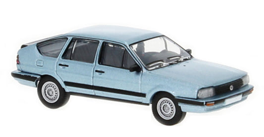 PCX87 0410 1/87 Scale 1985 Volkswagen Passat B2