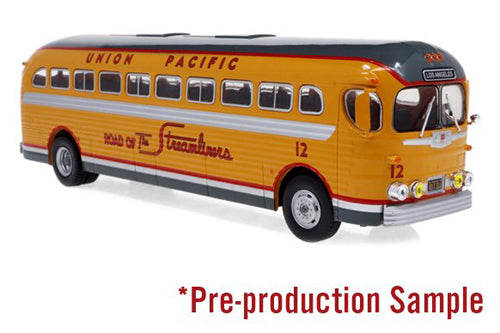 Iconic Replicas 430353 1/43 Scale GM PD4151 Silversides Coach Bus - Assembled --