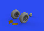 Eduard 632160 1/32 P-40E Wheels for Trumpeter (Mask PE & Resin)