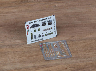 Eduard 3DL72016 1/72 B-25J Space for Hasegawa/Eduard