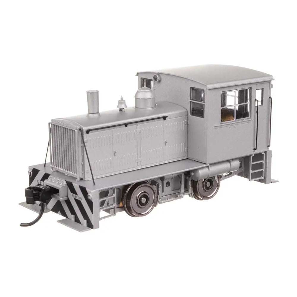 walthers mainline 910 10018 ho scale plymouth ml 8 switcher standard dc silver