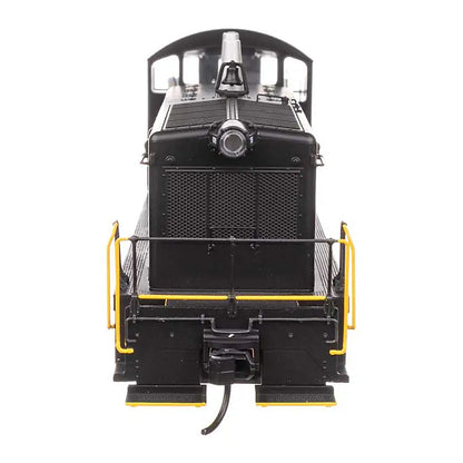 Walthers Mainline 910-10631 HO EMD NW2 DC - Penn Central #8799