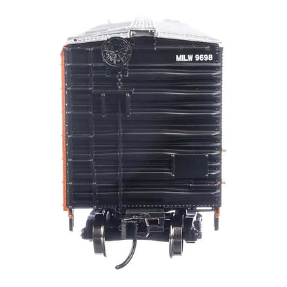 Walthers Mainline 910-3788 HO 50' Mech Reefer Milwaukee Road #9698