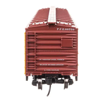 Walthers Mainline 910-41323 HO 40' Wood Reefer - PFE #66759