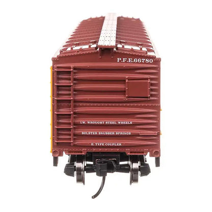 Walthers Mainline 910-41324 HO 40' Wood Reefer - PFE #66780