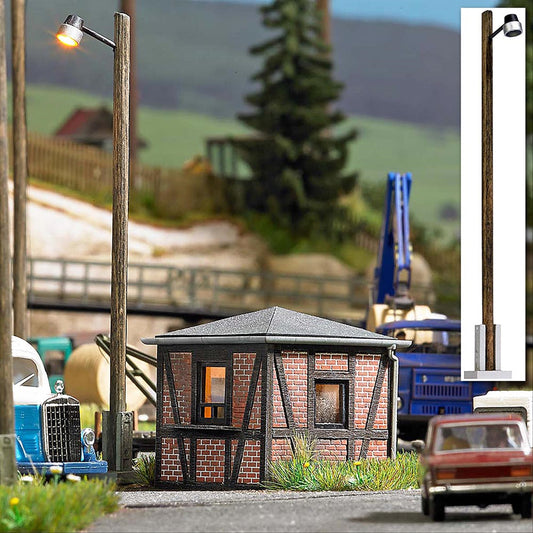 Busch 4135 HO Scale Pot-Style Streetlight w/Yellow LED
