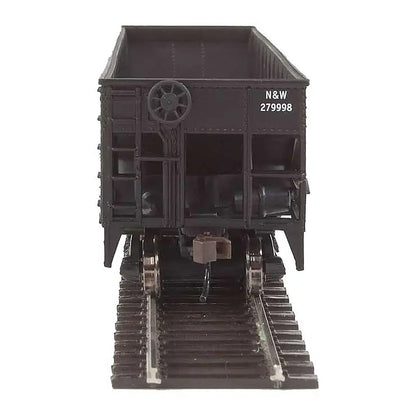 Walthers Trainline 1655 HO Scale Offset Quad Hopper - Norfolk & Western