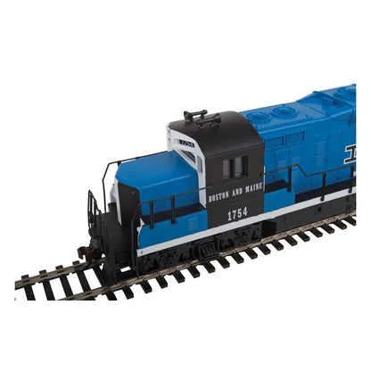 Walthers Trainline 451 HO EMD GP9M DC B&M #1754