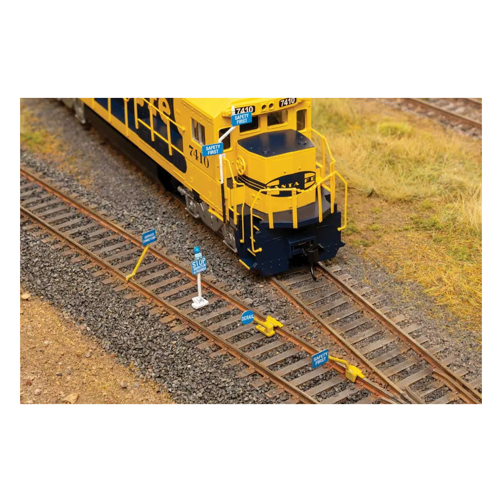 walthers cornerstone 4162 ho blue flags 50 pack kit