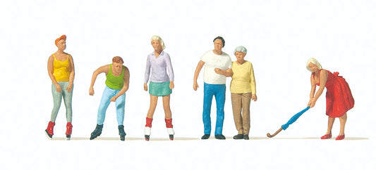 Preiser 10740 HO Scale Skaters and Passers-by Figure Set