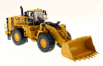Diecast Masters 85901 1/50 Caterpillar 988K Wheel Loader