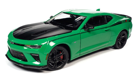 American Muscle 1276 1/18 2017 Chevy Camaro SS 1LE Diecast Replica