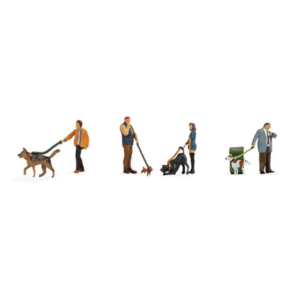 walthers scenemaster 6082 ho scale people with dogs 4 of each with 1 garbage