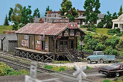 Blair Line 1005 N Scale Greene's Feed & Seed -- Kit - 3-7/8 x 1-1/2" 9.8 x 3.8cm