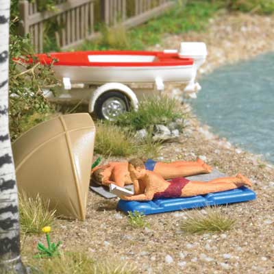 Busch 79822 HO Scale Sunburn - Action Set -- 2 Figures, Air Mattress, Blanket, S