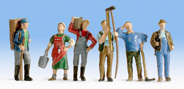 Noch 15614 HO Scale Wine Growers -- pkg(6)