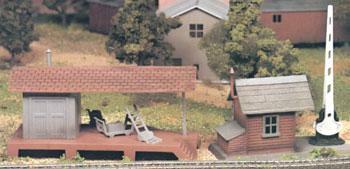 Bachmann 45977 O Scale Plasticville USA Loading Platform & Crossing