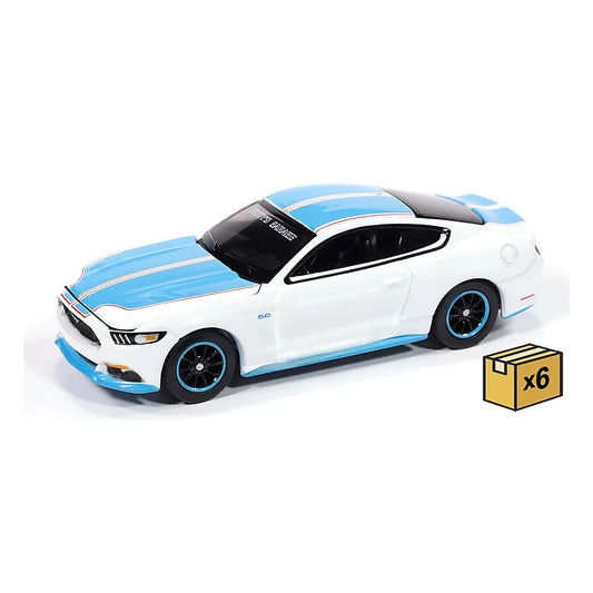 auto world awsp178 b case 1 64 pettys garage mustang gt king case