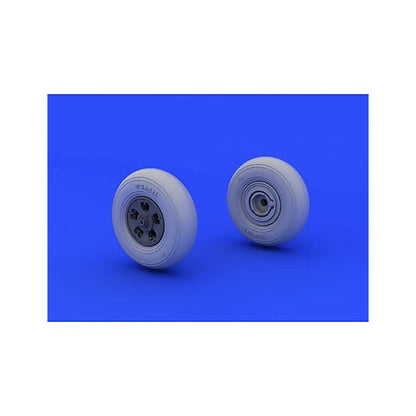 eduard 648119 1 48 spitfire wheels 5 spoke smooth tire for edu resin