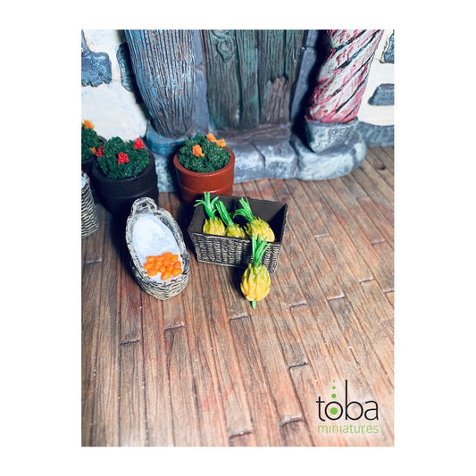 toba miniatures 1045 1 12 scale pineapples 5
