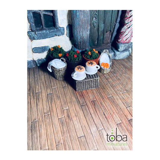 toba miniatures 1125 1 12 scale clover lattes with saucers 2