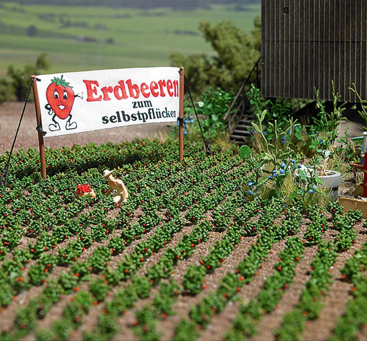 Busch 1265 HO Scale Strawberry Plants Kit, pkg(40)
