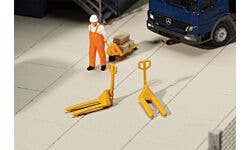 Walthers SceneMaster 949-4144 HO Pallet Jacks Kit (4)