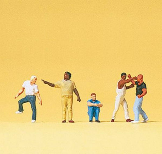 Preiser 79175 N Scale Pedestrians -- Street Scene/Fight