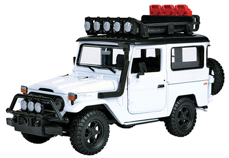 Motormax 79137WT 1/24 Scale Toyota Fj40 Off-Road Truck
