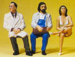 Preiser 45077 G Scale Passengers Sitting Passengers