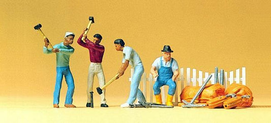 Preiser 20264 HO Scale Circus -- Stake Driving Gang & Seated Wagon/Truck Driver