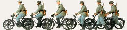Preiser 16596 HO Scale Former German Army WWII - Unpainted Figures