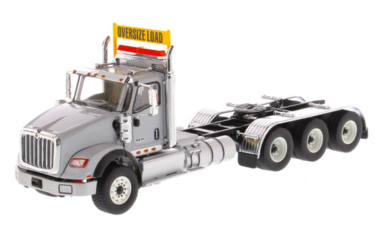 Diecast Masters 71011 1/50 International HX620 Tridem Day Cab Tractor