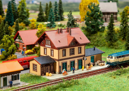 Faller 282709 Z Scale Ochsenhausen Station Kit w/Goods Shed