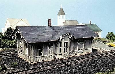 Blair Line 85 N Scale Chesapeake & Ohio Depot - Standard #1 Design -- Kit