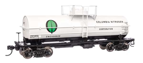 Walthers Mainline 48404 HO Scale 36' 10,000-Gallon Insulated Tank Car w/Large Do