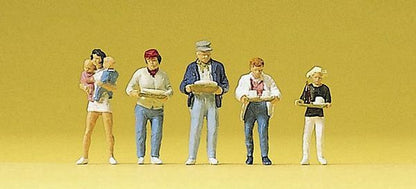 Preiser 10367 HO Scale People Working Guests at the Restaurant pkg(5)