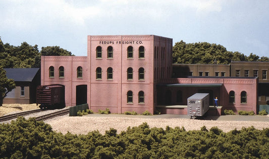 Design Preservation Models 35400 HO Scale Modular Building Systems Complete Kits -- Fedups Freight Co. - 19-3/4 x 8-3/4" 50 x 22.2cm