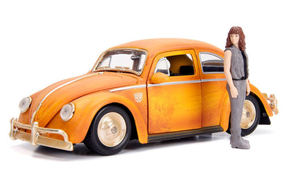 Jada Toys 30114 1/24 Bumblebee Volkswagen Beetle with Charlie