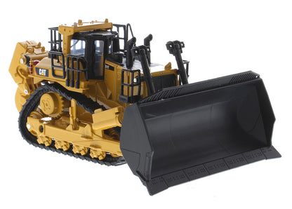 Diecast Masters 85637 1/64 Caterpillar D11 Dozer with 2 Blades