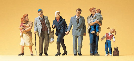 Preiser 10415 HO Parents & Grandparents w/Children Figure Set