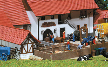 Faller 180405 HO Scale Paling Fence, 790 mm Model Kit