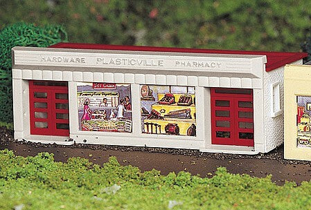 Bachmann 45147 HO Scale Hardware Store - Plasticville U.S.A. -- Kit - White, Red