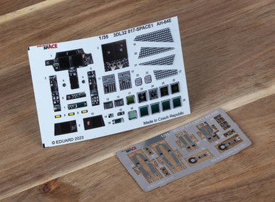 Eduard 3DL32017 1/35 AH-64E Space for Takom